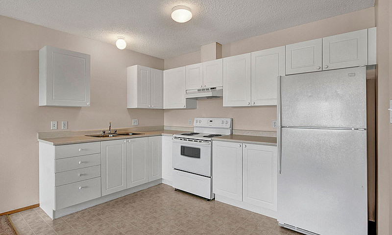 2 Bed X 1 Bath Apart...