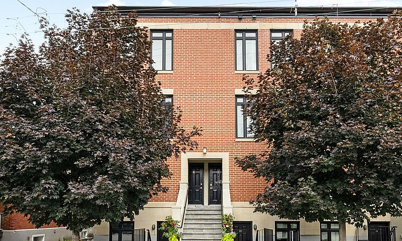 Beautiful 2 Bed + 2 ...