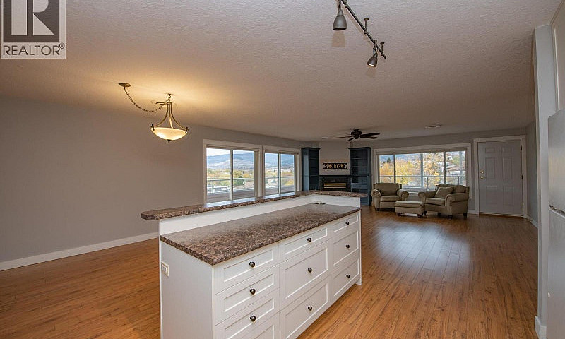 3929 22 Avenue Unit#...