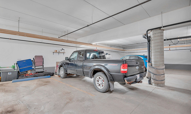 Adult Condo ~ Low Co...