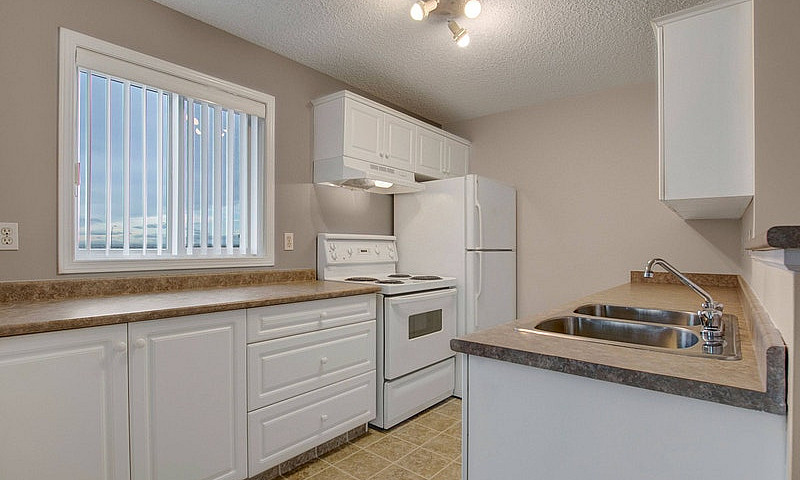 2 Bed X 1 Bath Apart...