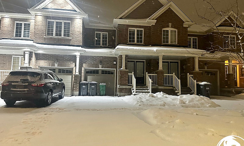 3 Bed 3.5 Bath - Hou...