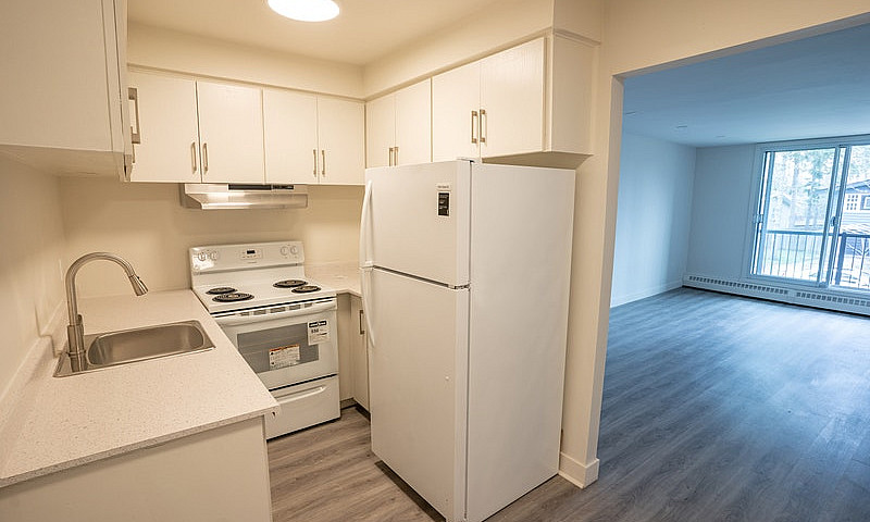 3 1/2 Style Condo, À...