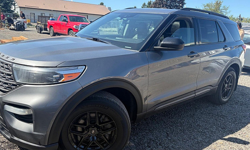 2022 Ford Explorer X...