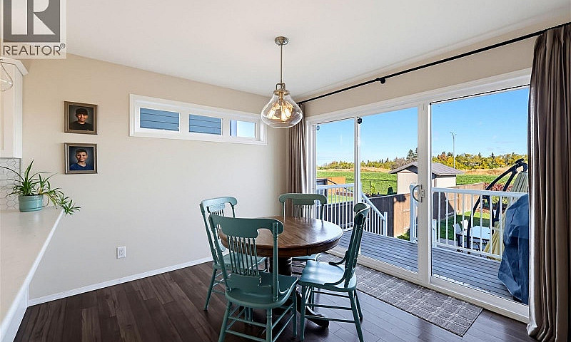 263 Eaton Crescent S...