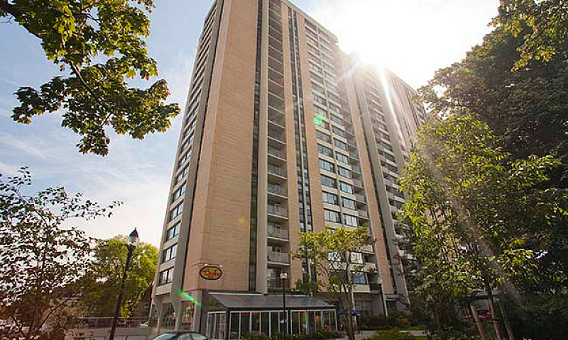 2 Bdrm À Louer Au 13...
