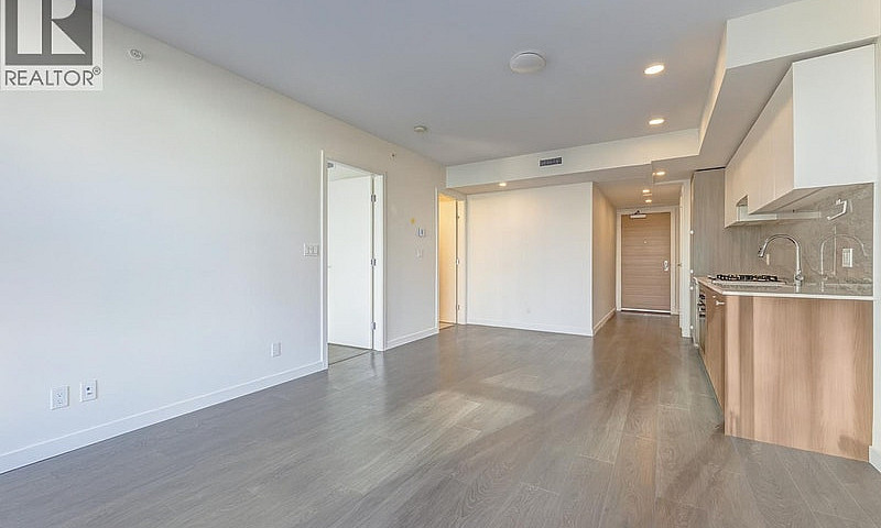 709 6633 Buswell Str...