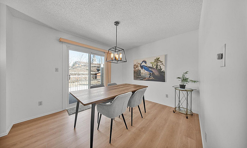 Full Renovated Townh...