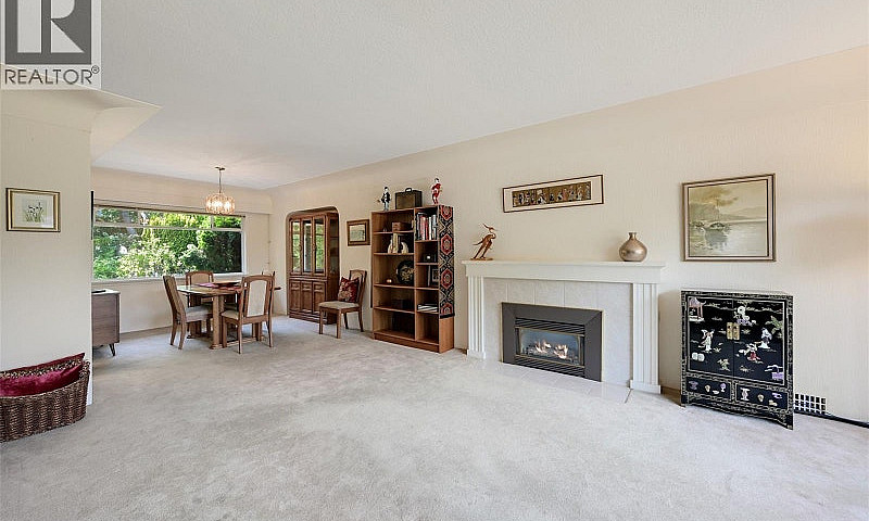 930 Runnymede Pl Oak...