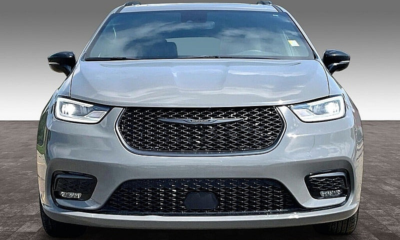 2025 Chrysler Pacifi...