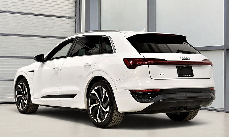 2024 Audi Q8 E-Tron ...