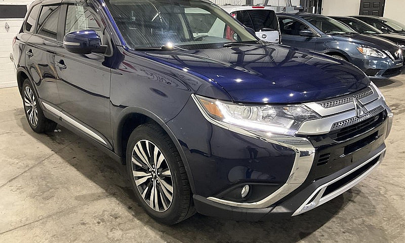 Mitsubishi Outlander...