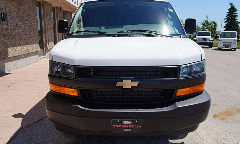 2025 Chevrolet Expre...