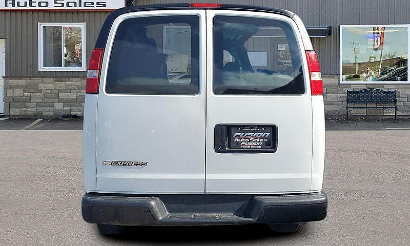 2017 Chevrolet Expre...