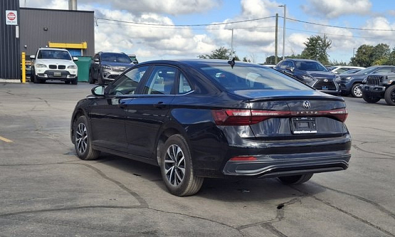 2025 Volkswagen Jett...