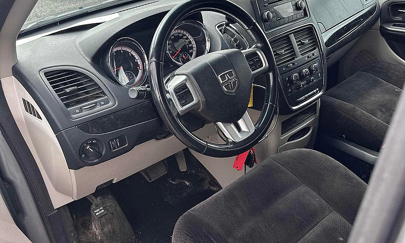 2014 Dodge Grand Car...