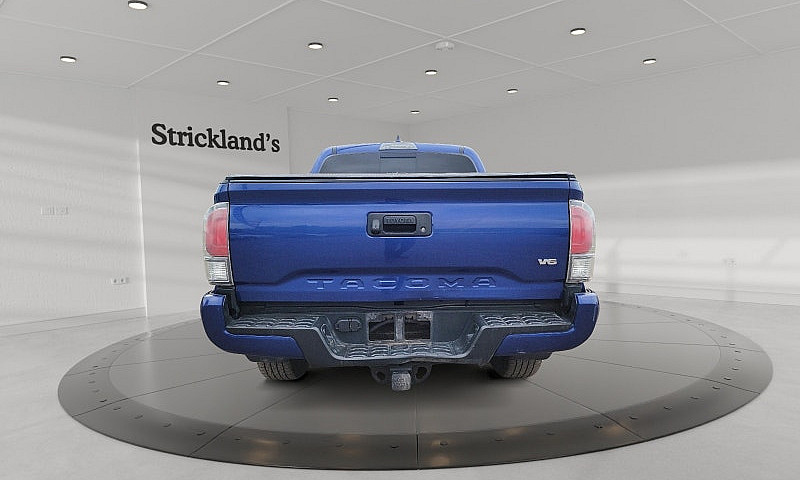 2023 Toyota Tacoma 4...