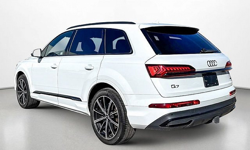 2023 Audi Q7 Komfort...