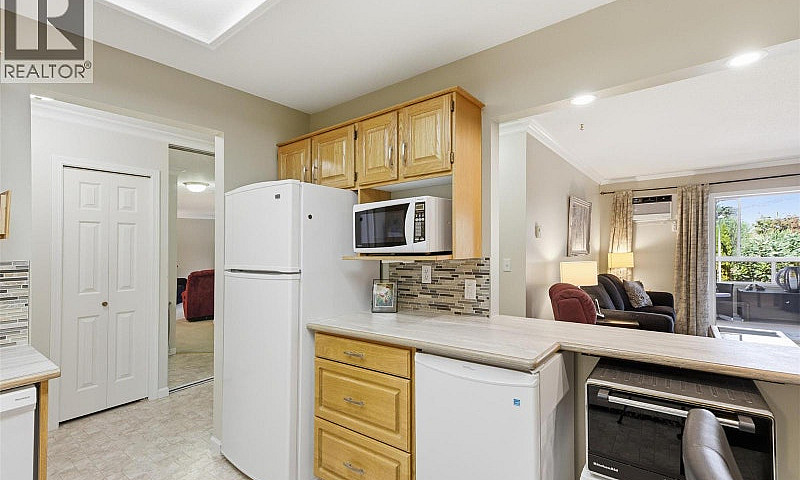 945 Lawrence Avenue ...