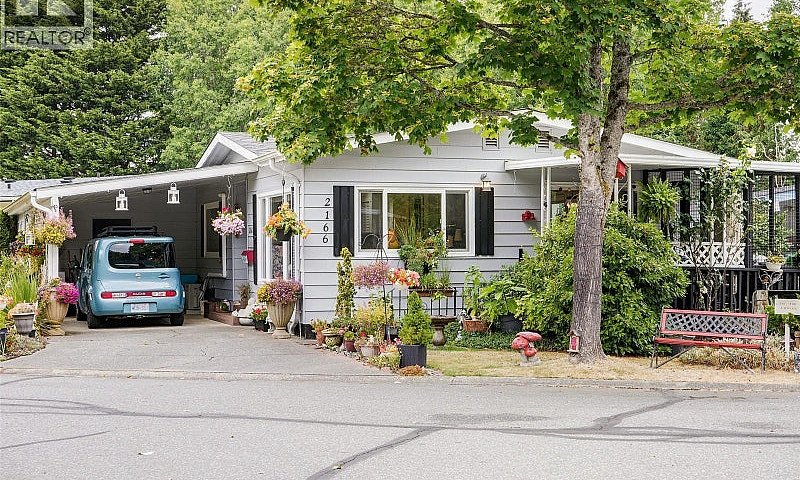 2166 Summergate Blvd...