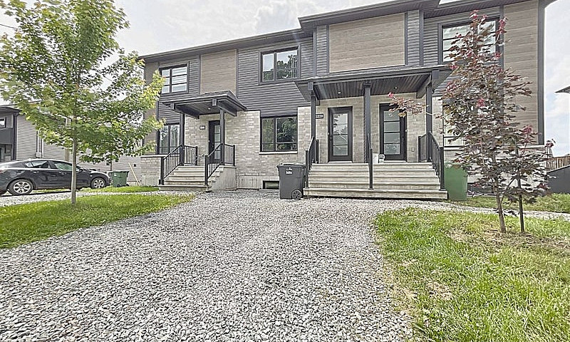 349 900$ - Maison En...