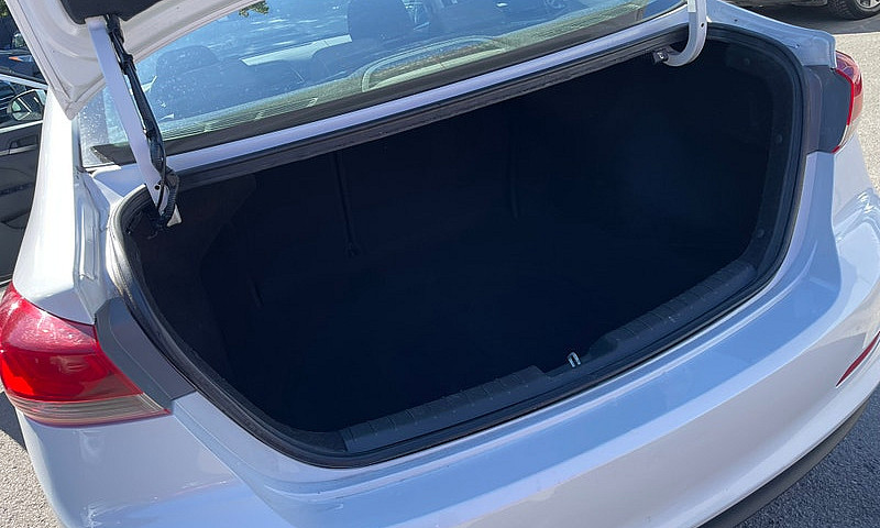 2017 Hyundai Elantra...