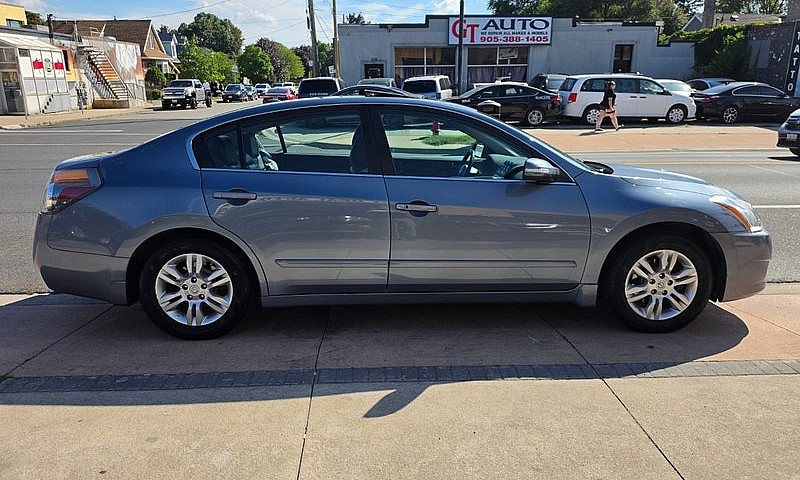 2012 Nissan Altima 2...