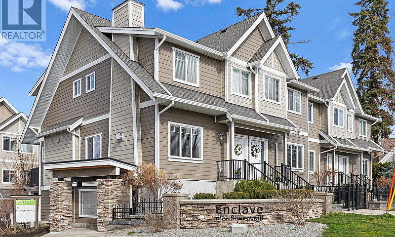 600 Sherwood Road Un...