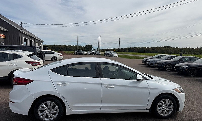 2017 Hyundai Elantra...