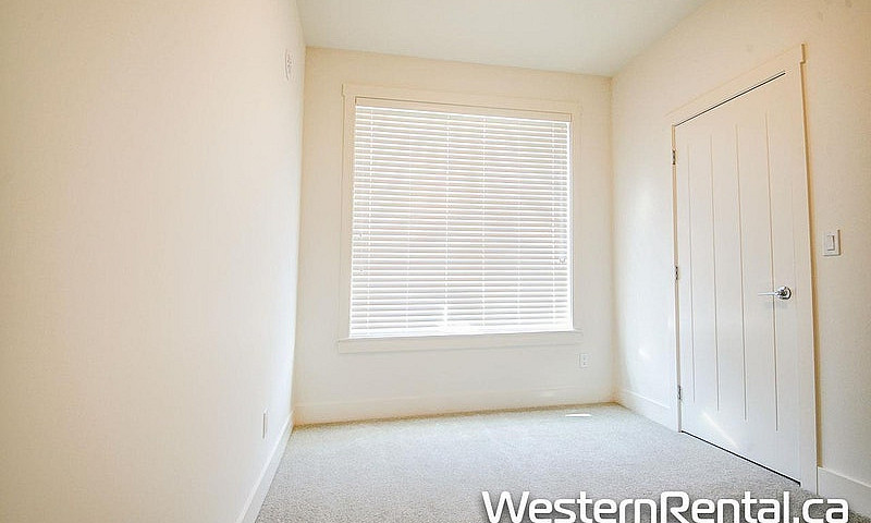 33 11188 72 Avenue D...