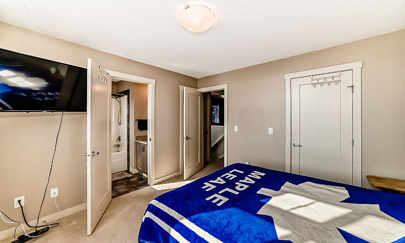 2 Storey / 3 Bedroom...