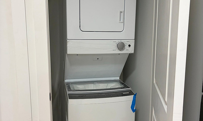 1 Bed 1 Bath Brand N...
