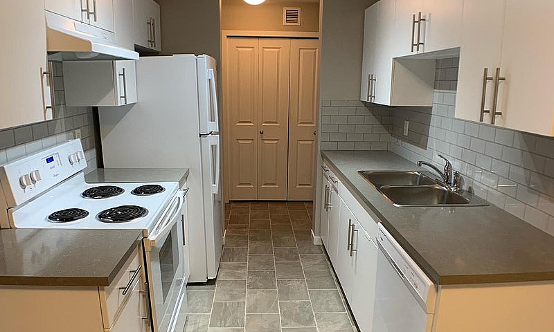 1325-201 Abasand Dr...