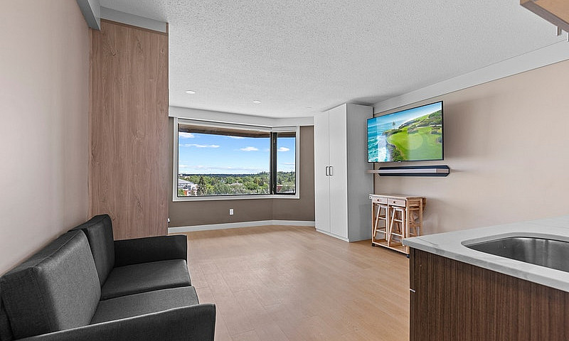 Bachelor Suites Avai...