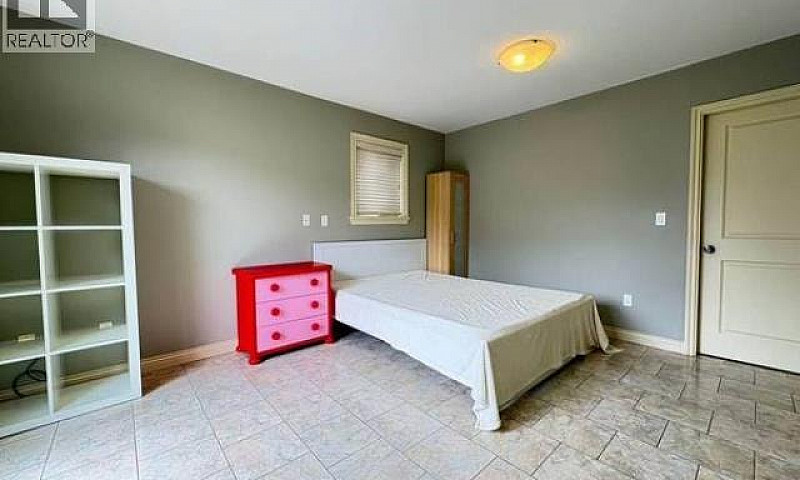7486 19Th Ave Burnab...