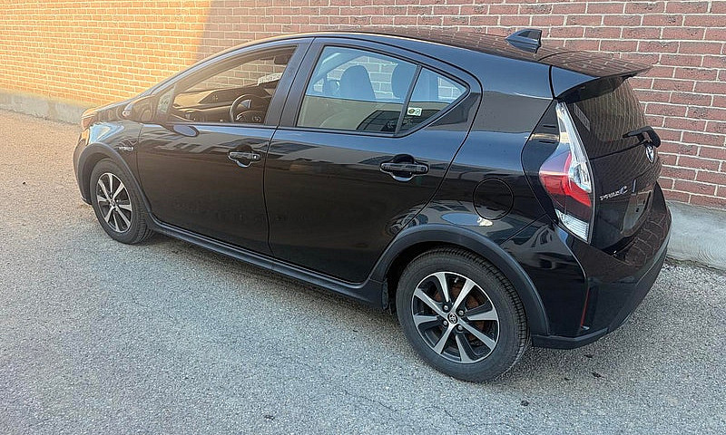 2018 Toyota Prius C ...