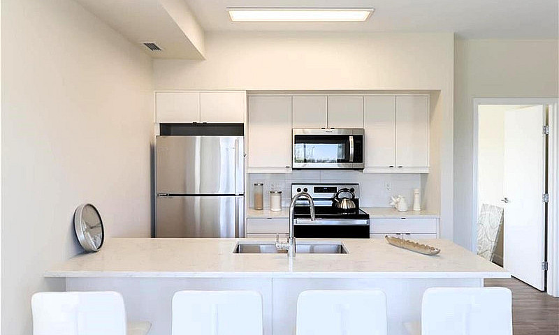 Open Concept 2 Bedro...