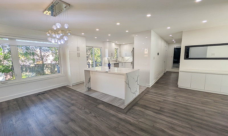 2474 Bridge St, Oakv...