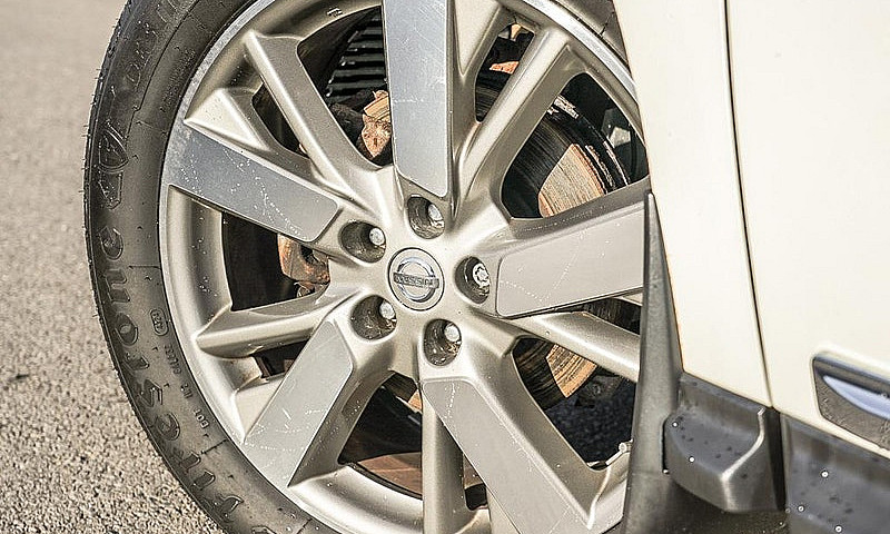 2016 Nissan Pathfind...