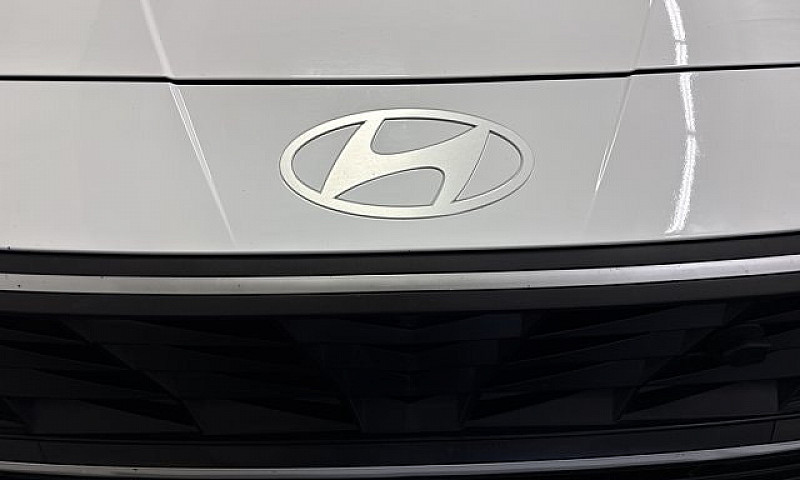 2025 Hyundai Elantra...