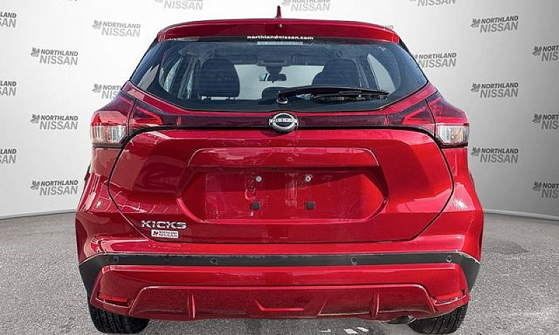 2025 Nissan Kicks Pl...