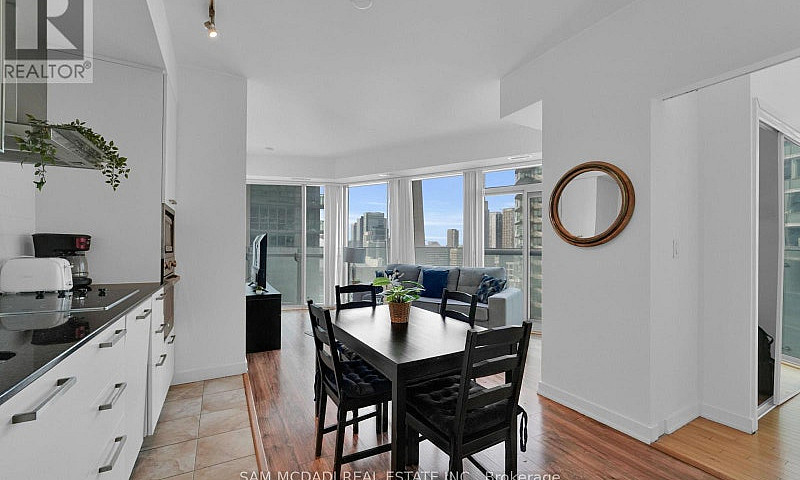 2307 - 12 York Stree...