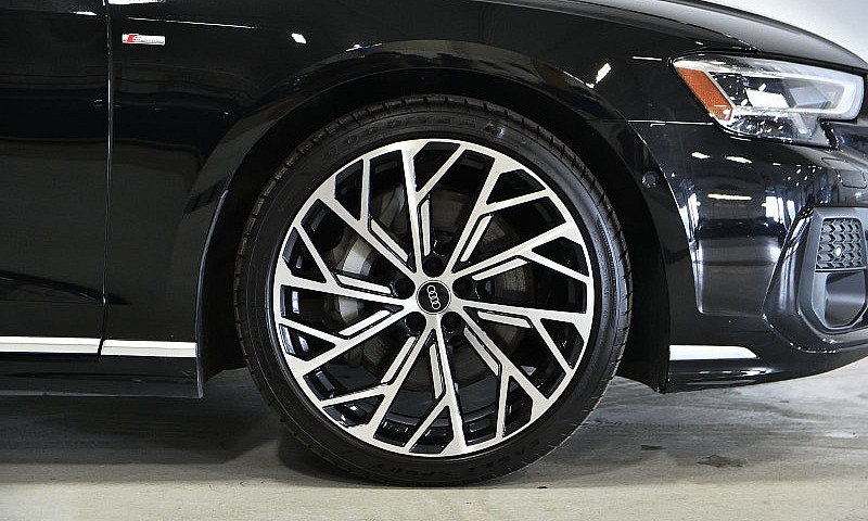 2024 Audi A8 L / Pre...