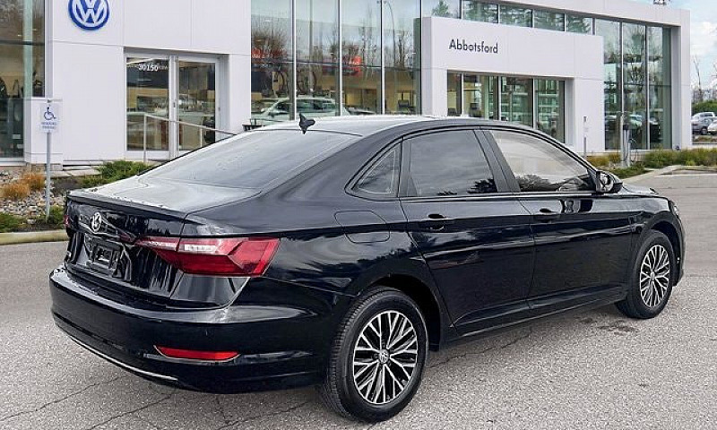 2020 Volkswagen Jett...