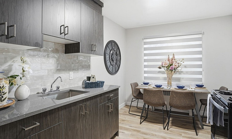 Apartment For Rent: ...