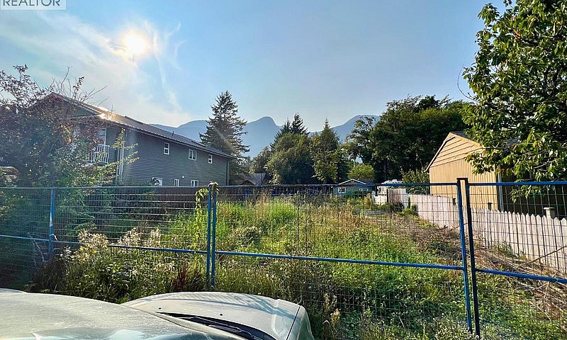 38083 Fourth Avenue ...