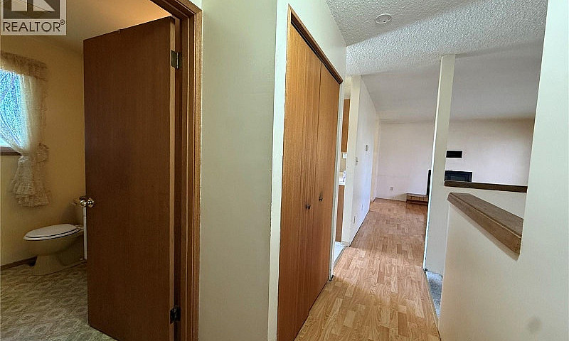 8845 Central St Port...