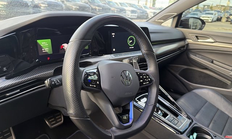 2024 Volkswagen Golf...