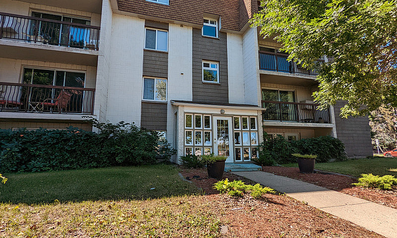 North Regina Apartme...