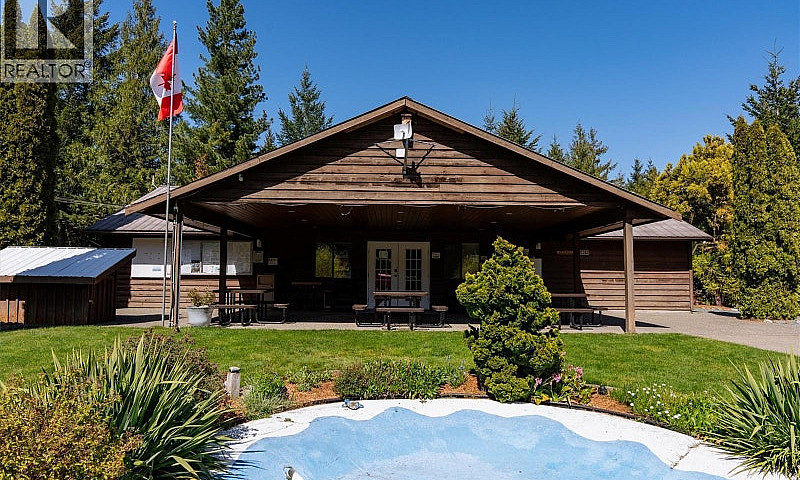 E14 2650 Turnbull Rd...